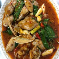 อั๊งข้าวต้ม