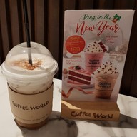 เมนูของร้าน Coffee World  centralwOrld