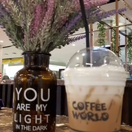 เมนูของร้าน Coffee World  centralwOrld