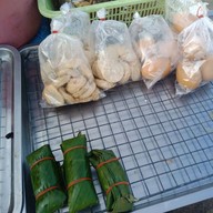 เมนูของร้าน หมูปิ้งพี่น้อย