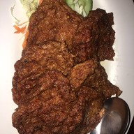 เมนูของร้าน ครัวแปดริ้ว