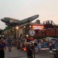 บรรยากาศ ตลาดนัดรถไฟศรีนครินทร์