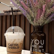 เมนูของร้าน Coffee World  centralwOrld
