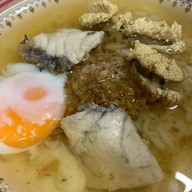 คุณอ๋า ข้าวต้มแห้ง ข้าวต้มปลา โชคชัย4 ซอย 90