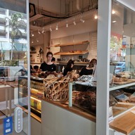 หน้าร้าน Starter Lab
