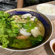 คุณอ๋า ข้าวต้มแห้ง ข้าวต้มปลา โชคชัย4 ซอย 90