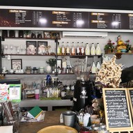 Cream Cafe’ (น้องครีมคาร์แคร์)