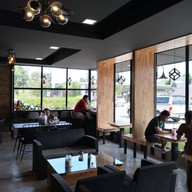 Cream Cafe’ (น้องครีมคาร์แคร์)