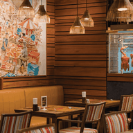 บรรยากาศ Red Chopsticks, Central Patong