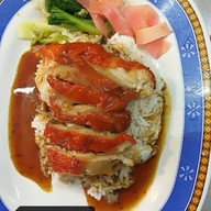 หมูแดงแสงทอง (สุทธิสาร) สนามบินน้ำ