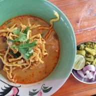 เมนูของร้าน ก๋วยเตี๋ยวข้างบ้าน ติวานนท์ 3 แยก 10