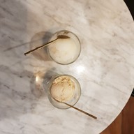 เมนูของร้าน JingJing Ice-cream Bar and Cafe