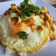 จานใหญ่ บ้านหม้อ