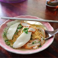 เมนูของร้าน บะหมี่เจ๊เน้ย อุทัยธานี