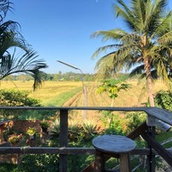 บ้านฮิมโต้ง