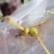 ลูกชิ้นปิ้งนายตรี