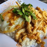 จานใหญ่ บ้านหม้อ