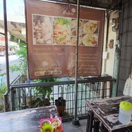 จานใหญ่ บ้านหม้อ