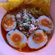 ก๋วยเตี๋ยวเที่ยงตรง