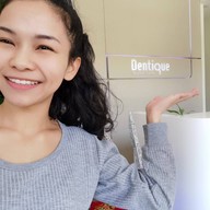 หน้าร้าน Dentique Dental Care