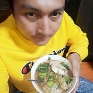 ราชาบะหมี่ เกี๊ยวปูหมูแดงอบน้ำผึ้ง