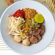 เมนูของร้าน สุขสบาย ขายเตี๋ยว