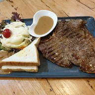 เมนูของร้าน 555 STEAK