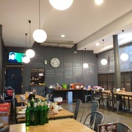 บรรยากาศ 555 STEAK