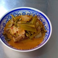 ข้าวกับแกง by ไทยสงวน