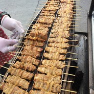 หมูปิ้งจิ้มแจ่ว ( ข้างปั้ม )