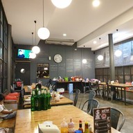 บรรยากาศ 555 STEAK