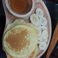 Better Days Health foos and smoothie bowls.