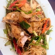 รอยยิ้ม บัวใหญ่