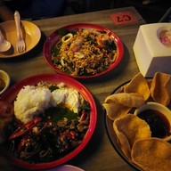 ขนมจีนน้ำยา และอาหารตามสั่ง BY เริงลลิล Mega Bangna