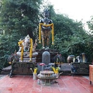 บรรยากาศ ศาลพระอิศวร