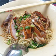 ยุ้ยโภชนา