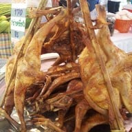 ติงลี่ ไก่ย่างเขาสวนกวาง