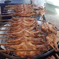 ติงลี่ ไก่ย่างเขาสวนกวาง