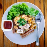 เมนูของร้าน เตี๋ยวเต็ก Byเจ๊ลุ้ย