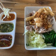เมนูของร้าน ก๋วยเตี๋ยวหมูแม่เมาะ
