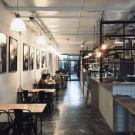 Mac-Chiato House Cake Box