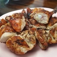 ไก่ย่าง วิเชียรบุรี นิมมานเหมินทร์ นิมมานเหมินทร์ ซอย.11