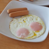 ตาแหวน บีช รีสอร์ท