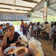 บรรยากาศ ก๋วยเตี๋ยวเรือสมยศ