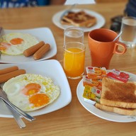 ตาแหวน บีช รีสอร์ท