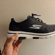 บรรยากาศ Skechers Shinsaibashi