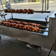 ไก่ย่างห้าลาว ถนนหทัยราษฎร์