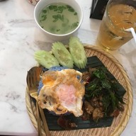 เมนูของร้าน กะเพราชาววัง ขอนแก่น