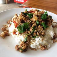 เมนูของร้าน ร้านราดหน้ากระเพราะปลาหม้อดิน กม.1 สัตหีบ