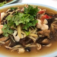 เมนูของร้าน Apichart Restaurant None